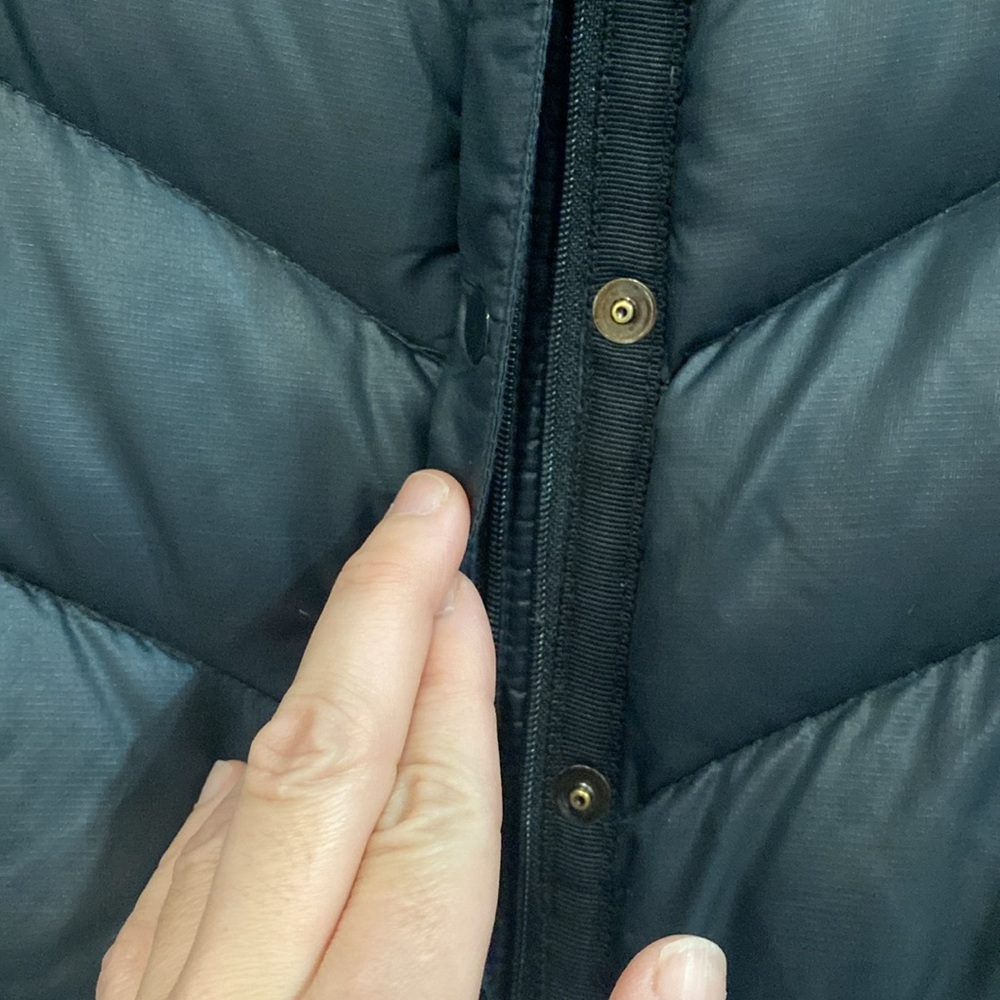 Gap Lightweight Down Jacket - image 3